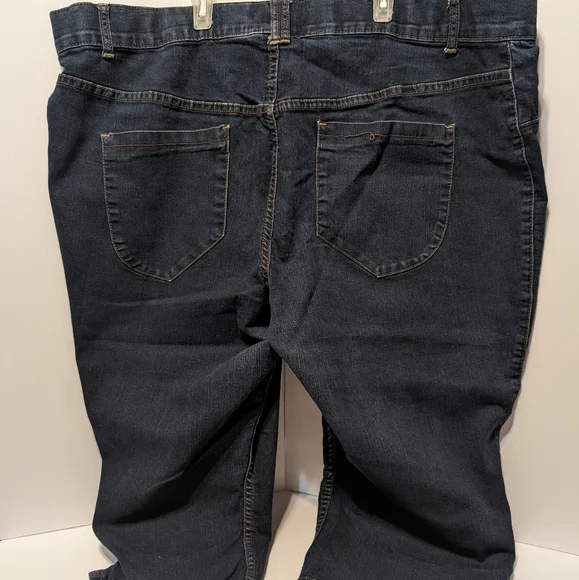 Lane Bryant Denim Capris - Picture 2 of 6